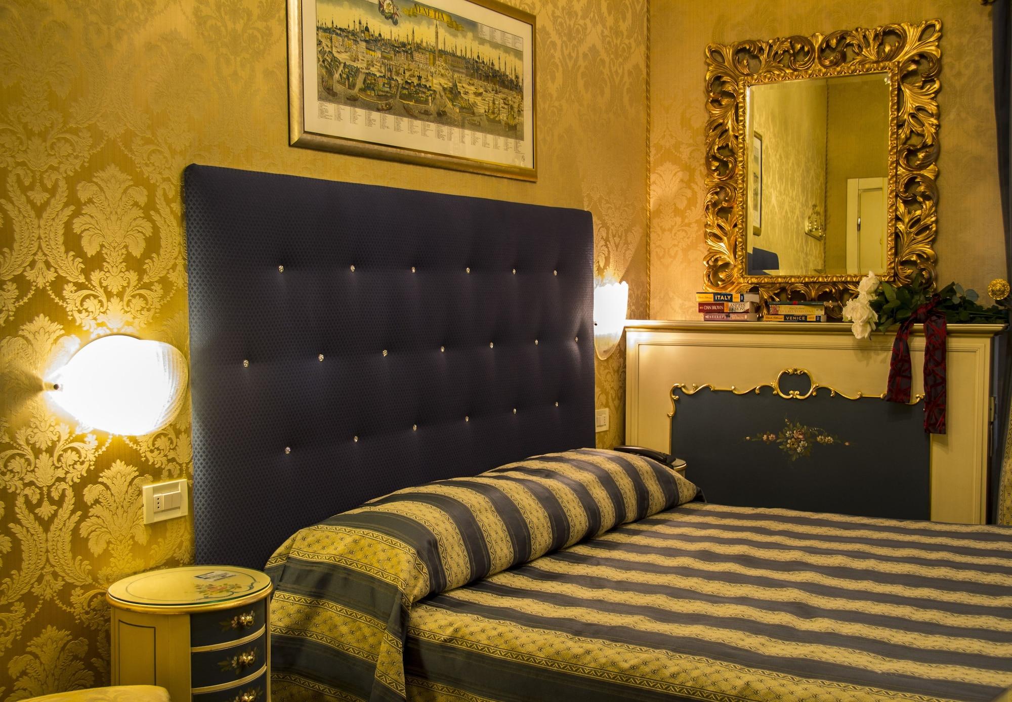 Hotel Becher Venecia Exterior foto