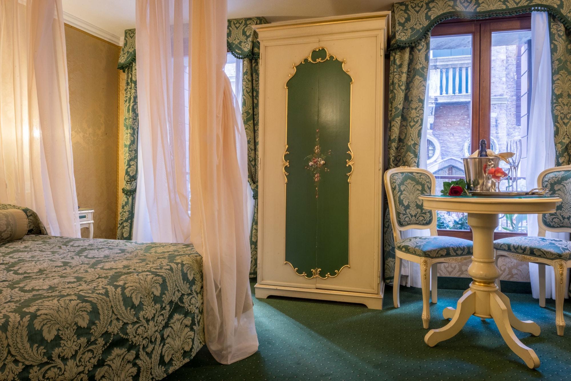 Hotel Becher Venecia Exterior foto