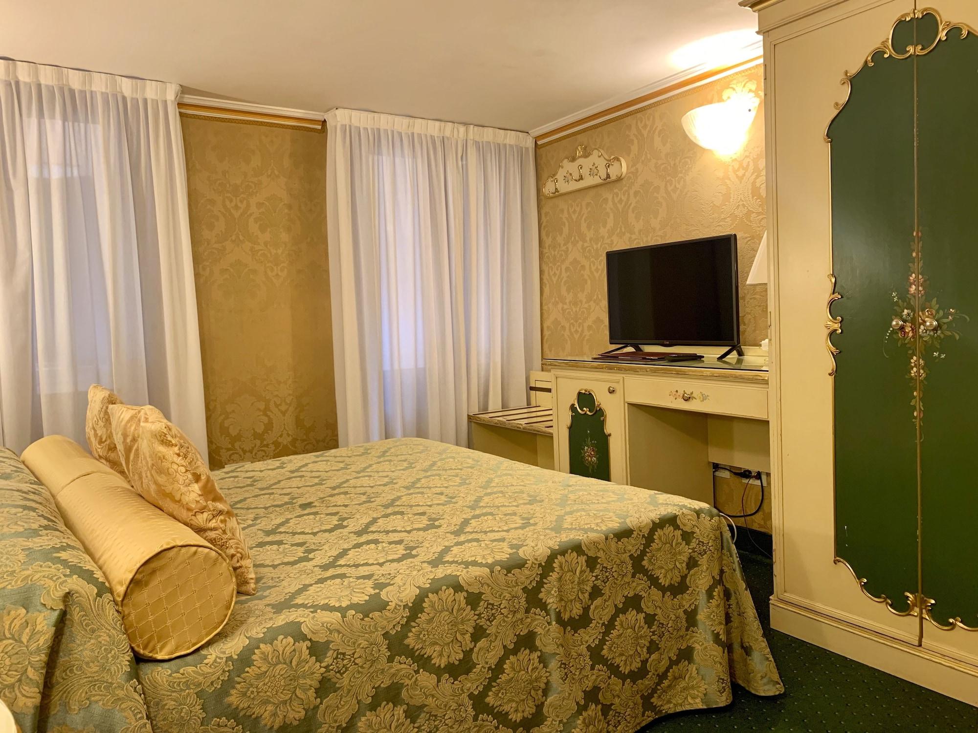 Hotel Becher Venecia Exterior foto