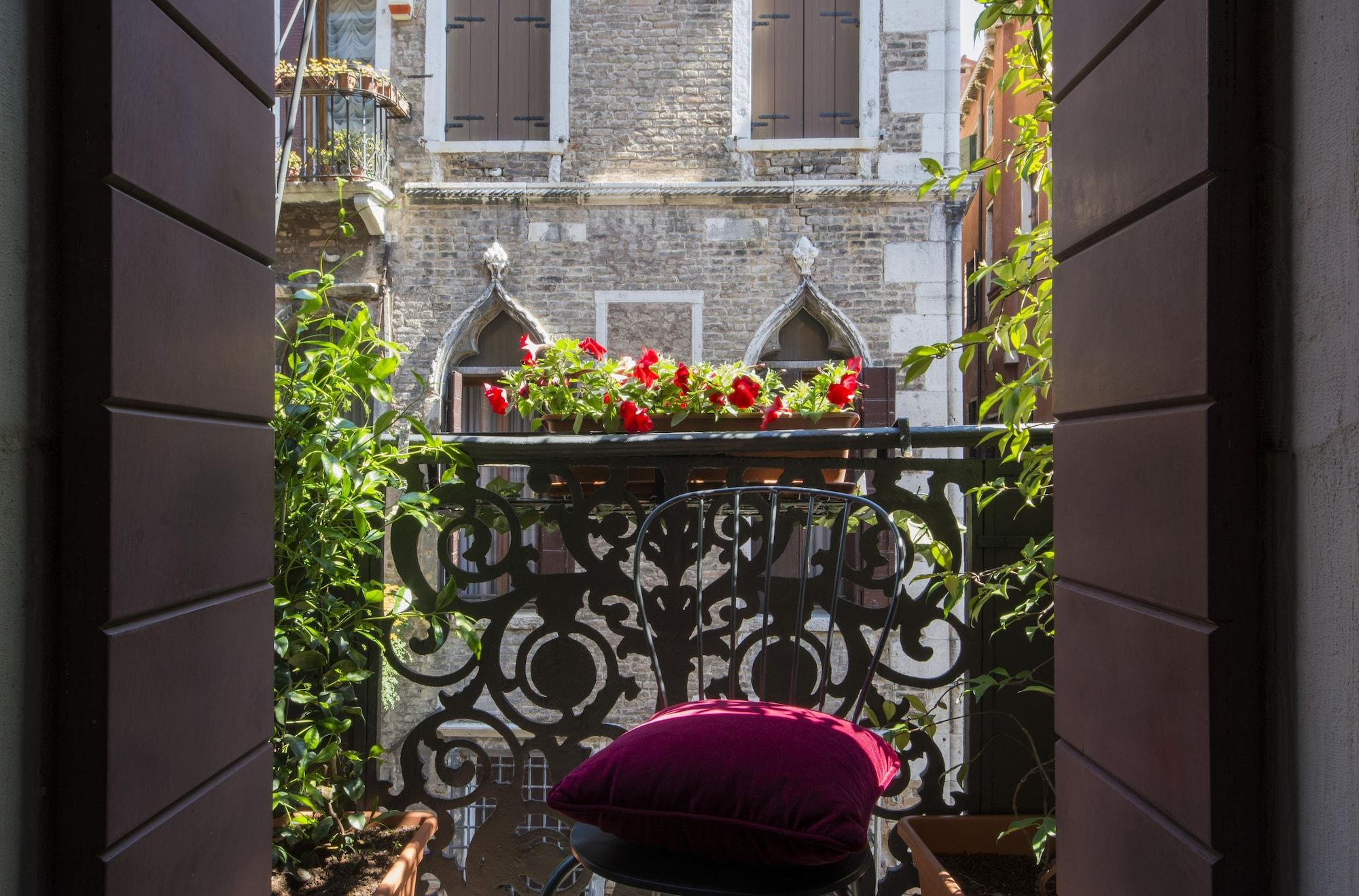 Hotel Becher Venecia Exterior foto