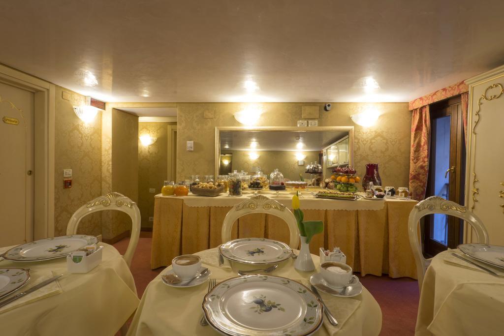 Hotel Becher Venecia Exterior foto